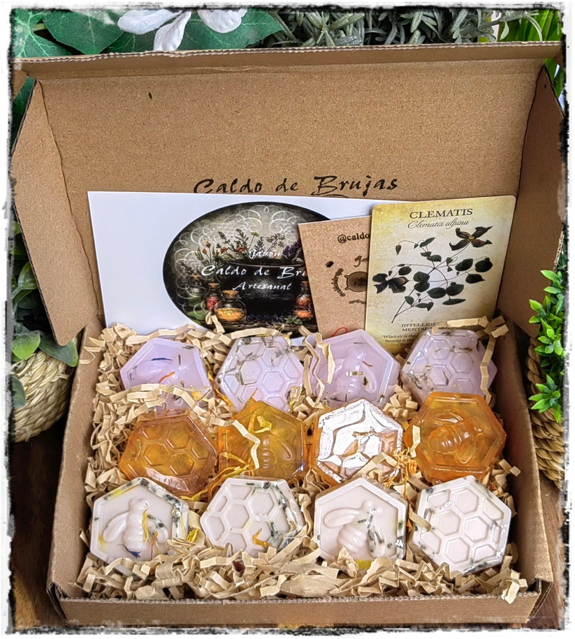 Caja de Jaboncillos MINI artesanales Miel y Lavanda