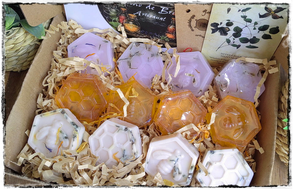 Caja de Jaboncillos MINI artesanales Miel y Lavanda
